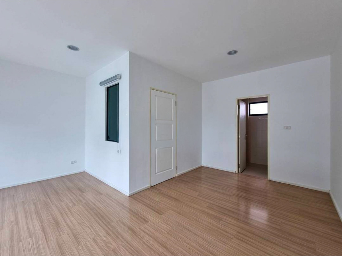 ให้เช่าทาวน์โฮมรามคำแหง หัวหมาก : ทาวน์โฮมให้เช่าใกล้ MRT สีส้ม รามคำแหง เชื่อมต่อได้ทั้งเส้น เลียบทางด่วน - รามคำแหง - พระราม 9 