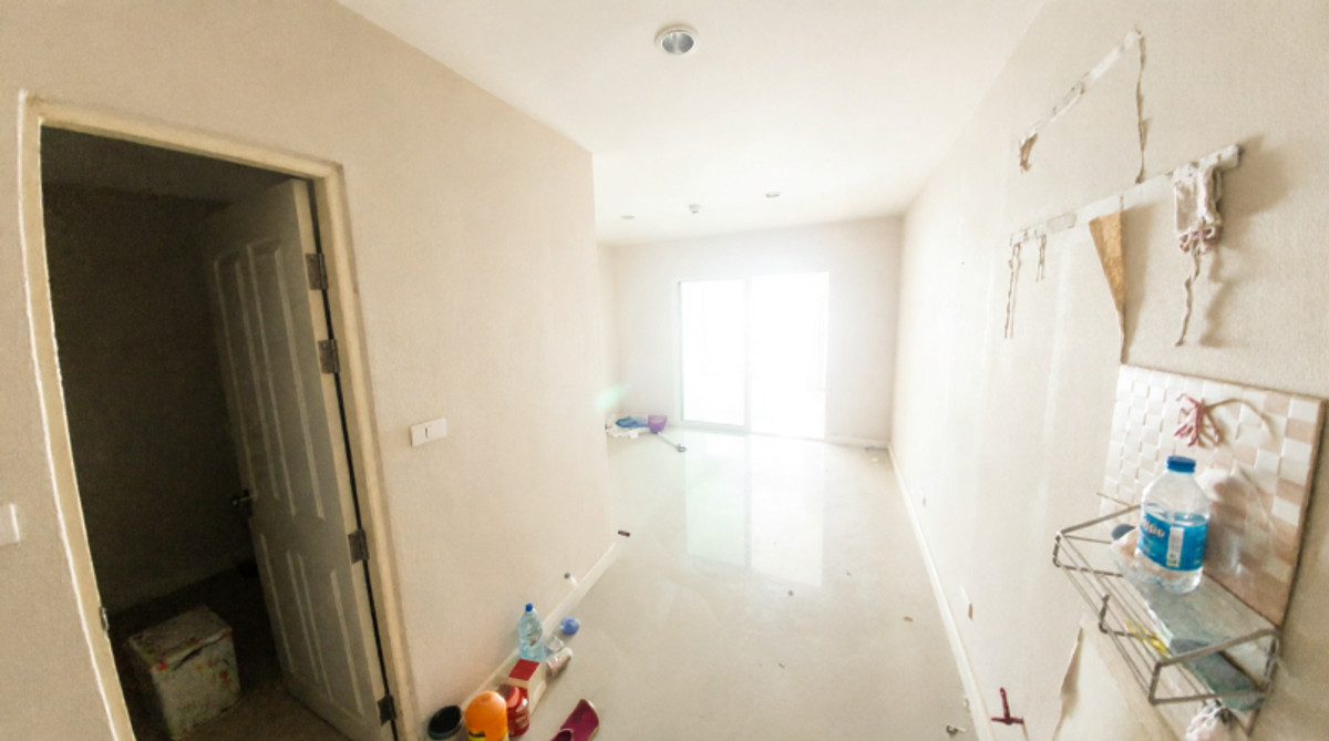 ขายคอนโดท่าพระ ตลาดพลู วุฒากาศ : ขายด่วนครับ เมโทร ปาร์ค สาทร เฟส 3 ราคา 980,000 บาท ชั้น 4 ตึก D (ขายเพราะไม่ได้อยู่ครับ)