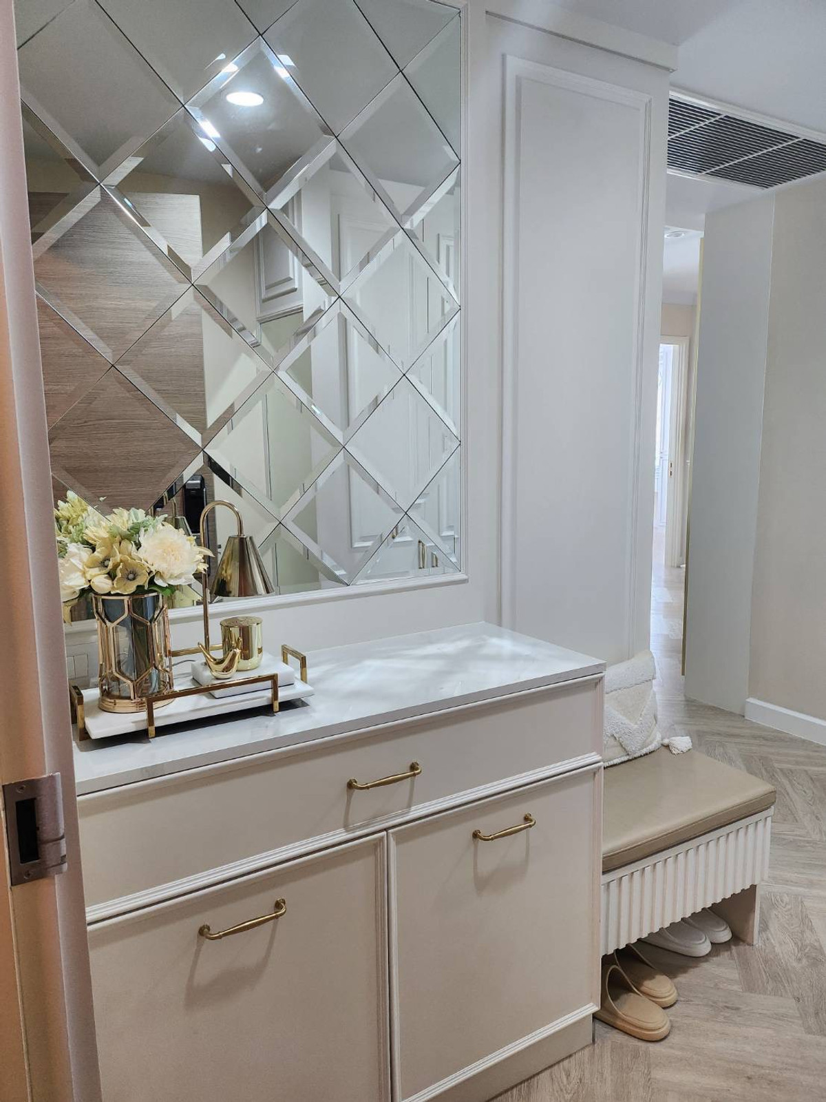 For SaleCondoRama3 (Riverside),Satupadit : Condo for sale Supalai Riva Grande Rama 3, high floor, beautiful view, 2 bedrooms, 75 sq m., ready to move in, 28th floor, fully furnished, good location.