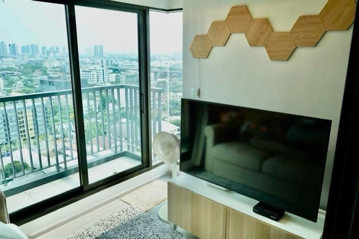 ให้เช่าคอนโดอ่อนนุช อุดมสุข : 📍โครงการ : Life Sukhumvit 62 (ไลฟ์ สุขุมวิท 62)
🚝 ใกล้ : BTS สถานีบางจาก 200 เมตร
💵 ราคาเช่า : 23,000 บาท / เดือน