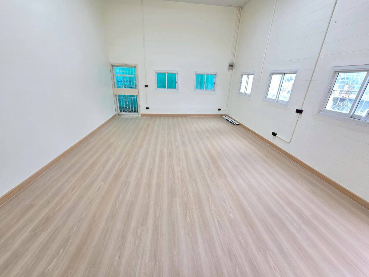 ให้เช่าสำนักงานปิ่นเกล้า จรัญสนิทวงศ์ : ออฟฟิศสำนักงานให้เช่าเพื่อการเริ่มต้นและขยายธุรกิจ