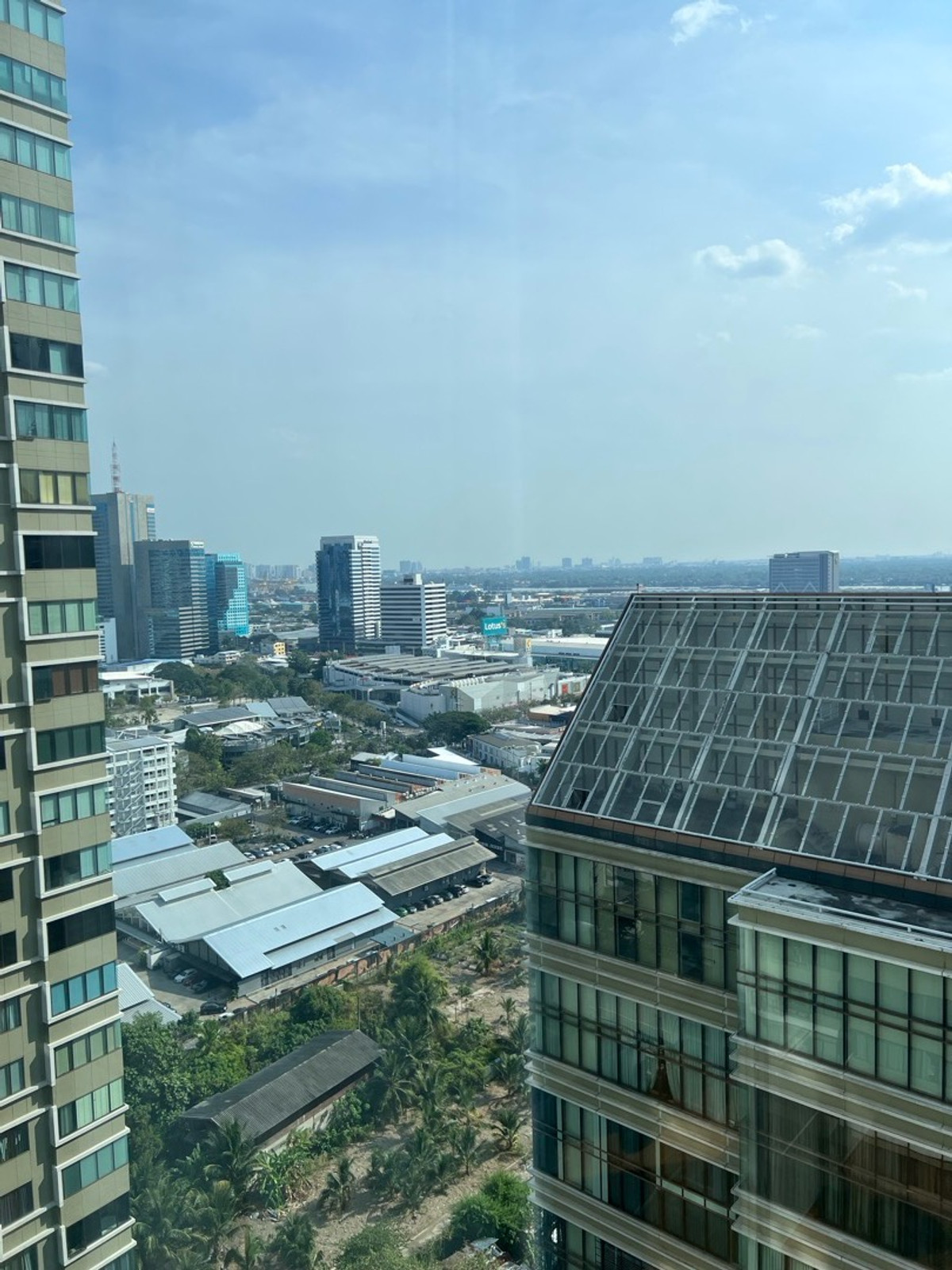 ขายคอนโดสุขุมวิท อโศก ทองหล่อ : 𝐅𝐨𝐫 Sale   : The Emporio Place 2Bed3Bath 102sqm high floor good price