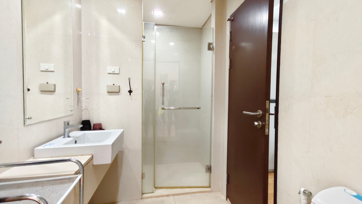 ให้เช่าคอนโดอ่อนนุช อุดมสุข : คอนโด 1 ห้องนอน 1 ห้องน้ำ ขนาด 52 ตารางเมตร ที่เลอลุก ให้เช่า 22,000 บาทต่อเดือน สุขุมวิท 71 สถานีรถไฟฟ้า BTS พระโขนง