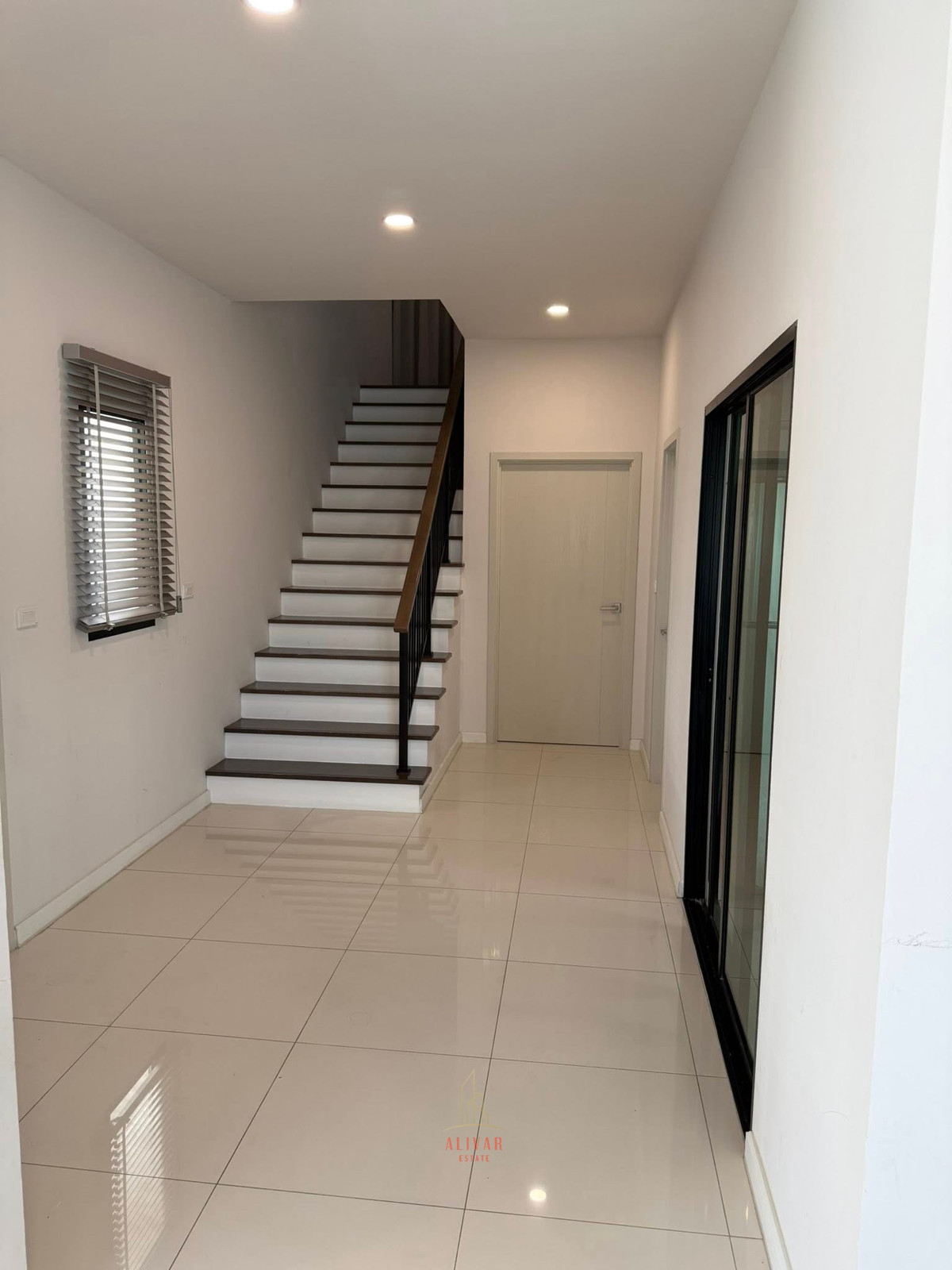 ให้เช่าบ้านบางนา แบริ่ง ลาซาล : RH040126 ให้เช่า บ้านเดี่ยว 2 ชั้น แปลงมุม 4 ห้องนอน at Britania Bangna-Srivaree