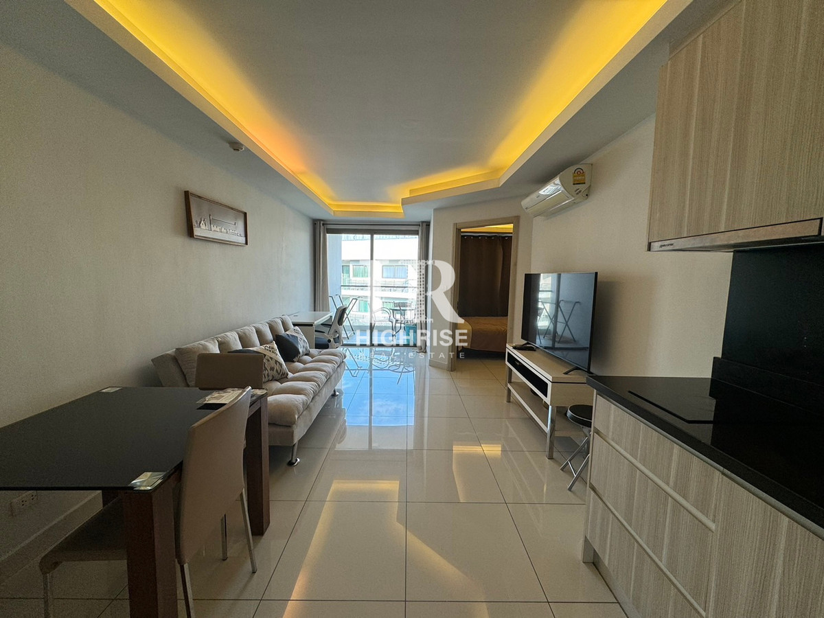 ขายคอนโดพัทยา บางแสน ชลบุรี สัตหีบ : โควต้าต่างชาติ | ลากูน่า บีช รีสอร์ท 1 | 1 ห้องนอน ขนาด 42 ตร.ม. | เฟอร์นิเจอร์ครบ พร้อมเข้าอยู่ มีเครื่องซักผ้า วิวสระว่ายน้ำ 🏊