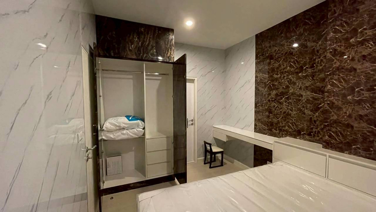 ให้เช่าคอนโดรัชดา ห้วยขวาง : ✅ ATMR120 ✅ Line : @p2nproperty