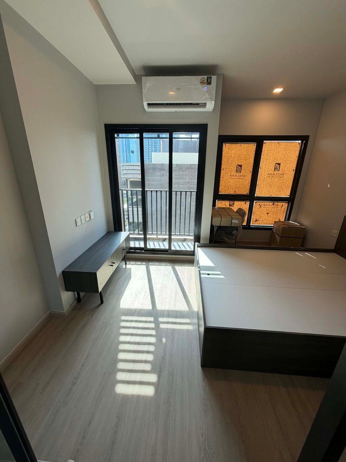 For SaleCondoLadprao, Central Ladprao : ⚡️Hot Deal⚡️Metris District ladprao🔥24 sq m 2.4 Mb💫Sq m per hundred thousand really exists. 💫If interested, contact Putter 0928895628 line: plustor_ss