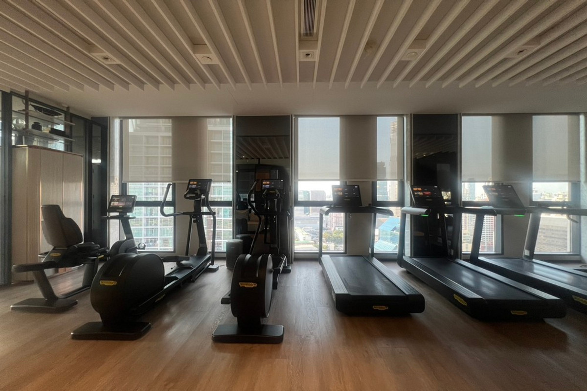 ให้เช่าคอนโดสาทร นราธิวาส : 🔥 เช่าด่วน !! คอนโดหรู ใจกลางสาทร !! The Reserve Sathorn, 1 ห้องนอน, 1 ห้องน้ำ, ชั้นสูง 18++ !!🔥Code C20221203476 แต่งครบ, พร้อมเข้าอยู่📣📣