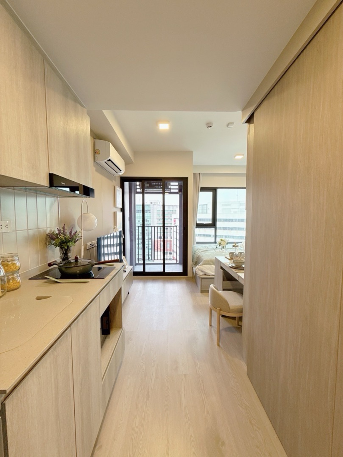 For SaleCondoKasetsart, Ratchayothin : 𝐂𝐎𝐁𝐄 Kaset Sripatum 𝐅𝐑𝐄𝐄 down payment 𝐎 baht, installments 𝟗,𝟓𝟎𝟎/month, new room from the project, best price.