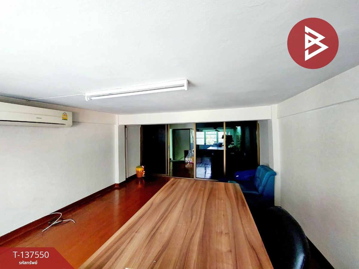 For SaleShop HouseBang kae, Phetkasem : Commercial building for sale, 4 and a half floors, Soi Phetkasem 46, Bangkok, near Seacon Bang Khae.