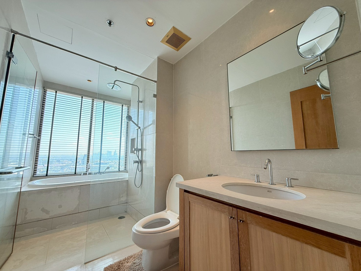 For RentCondoSukhumvit, Asoke, Thonglor : 🔥🎉 Condo for Rent 1 Bedroom The Emporio Place High Floor Beautiful Unit Sukhumvit 24