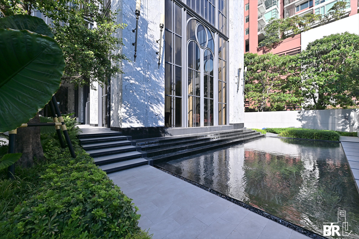 For RentCondoSukhumvit, Asoke, Thonglor :  Hyde Heritage Thonglor 💎Spacious room in the heart of Thonglor’s lifestyle  🌠 