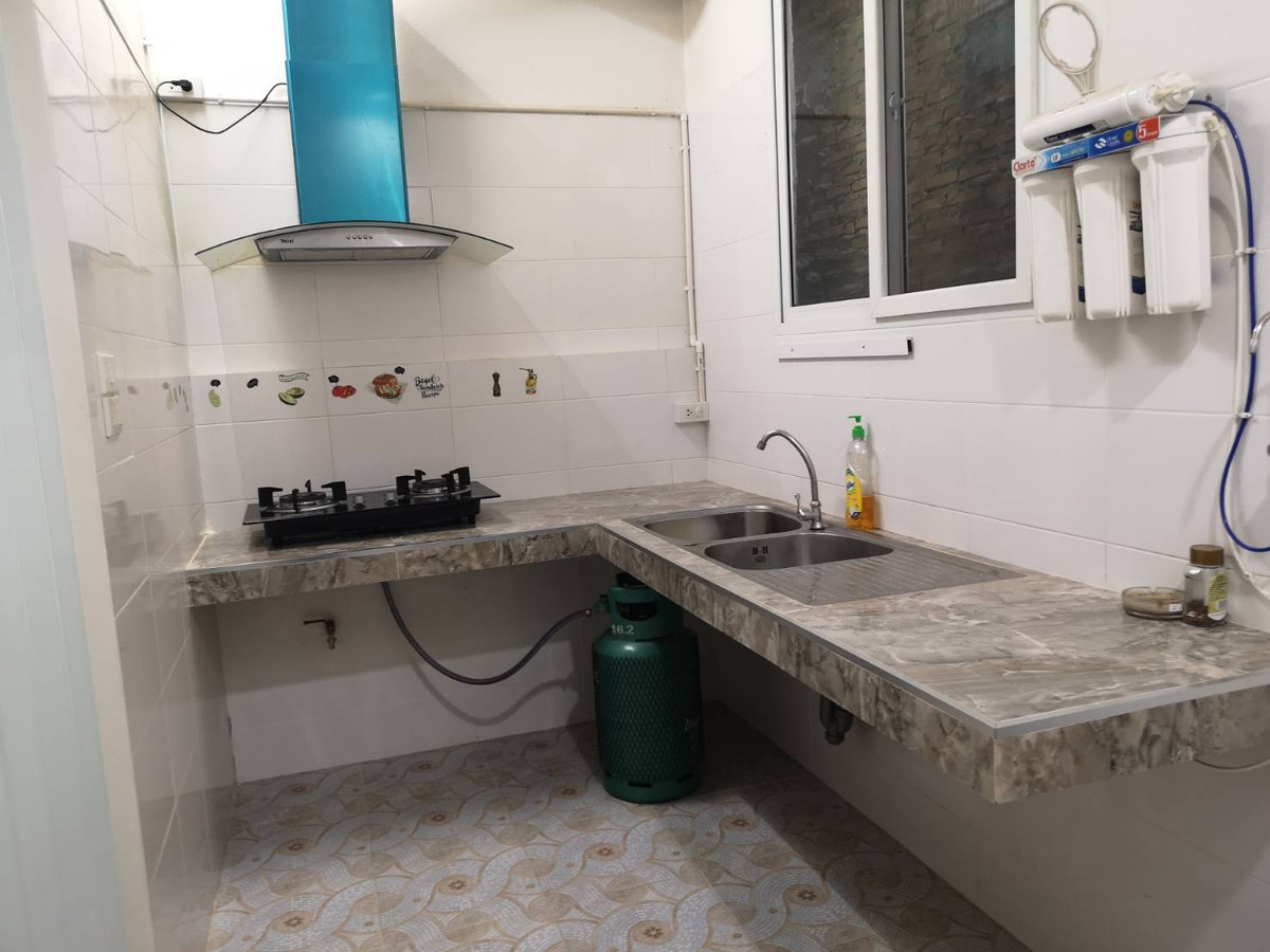 ให้เช่าทาวน์โฮมอ่อนนุช อุดมสุข : ให้เช่าทาวเฮาส์ 16 ตรว. 2 ชั้น 2 นอน 2 น้ำ ใกล้บีทีเอสอุดมสุข และ ปุณณวิถี ซอยวชิรธรรม 12  ค่าเช่า 15,000  โทร  082 649 9822