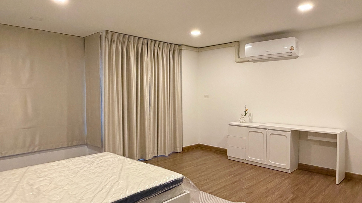 ให้เช่าอ่อนนุช อุดมสุข : บ้าน 3 ชั้น ตกแต่งสวยงาม ให้เช่า ย่านอ่อนนุช-ศรีนครินทร์ ใกล้ปิงมาร์เช่ปาร์ค เพียง 800 เมตร