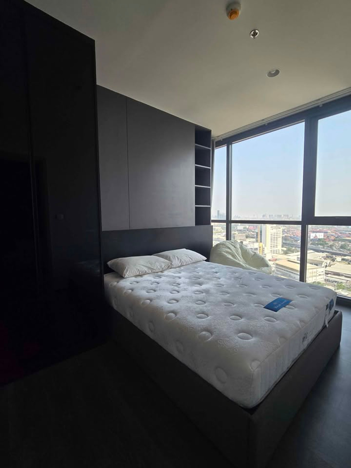 ขายคอนโดสุขุมวิท อโศก ทองหล่อ : ขายคอนโด  OKA HAUS Sukhumvit 36 ราคา 6,890,000 บาท [NCs260312]