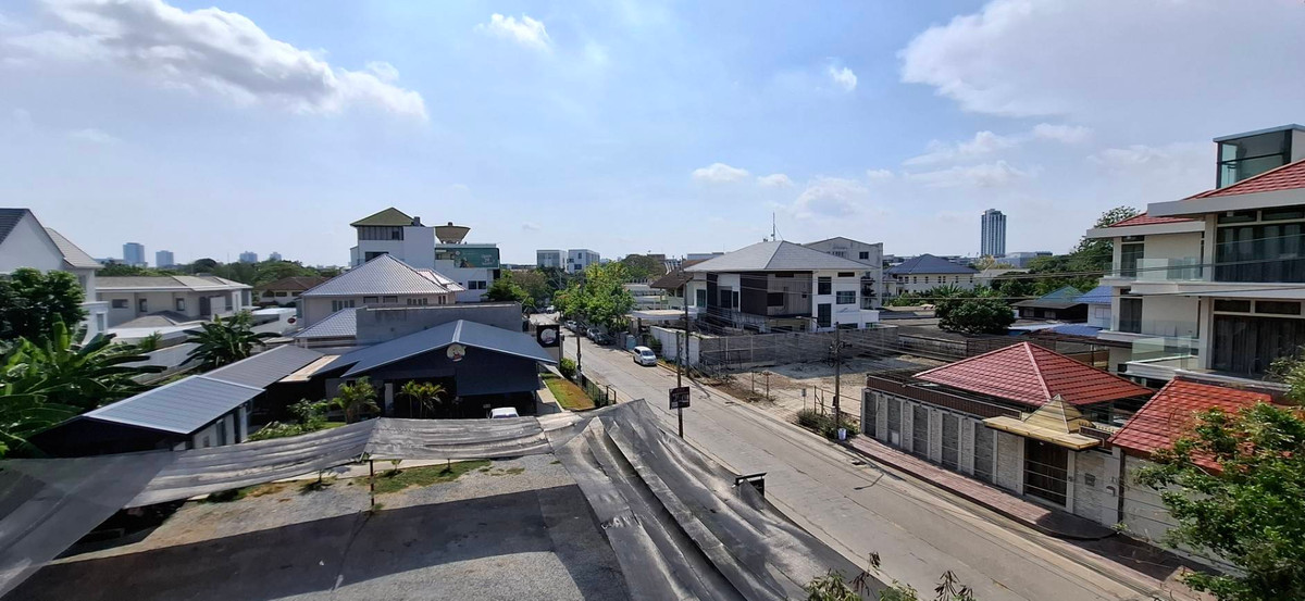 ขายโฮมออฟฟิศพัฒนาการ ศรีนครินทร์ :  ขาย Home Office พร้อมผู้เช่าบริษัท (รายได้ทันที)