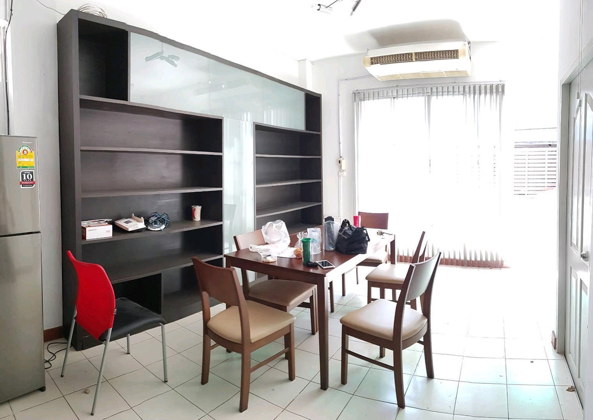 ขายทาวน์โฮมโชคชัย4 ลาดพร้าว71 : Baan Klang Muang Ladprao 71 (บ้านกลางเมืองลาดพร้าว 71)