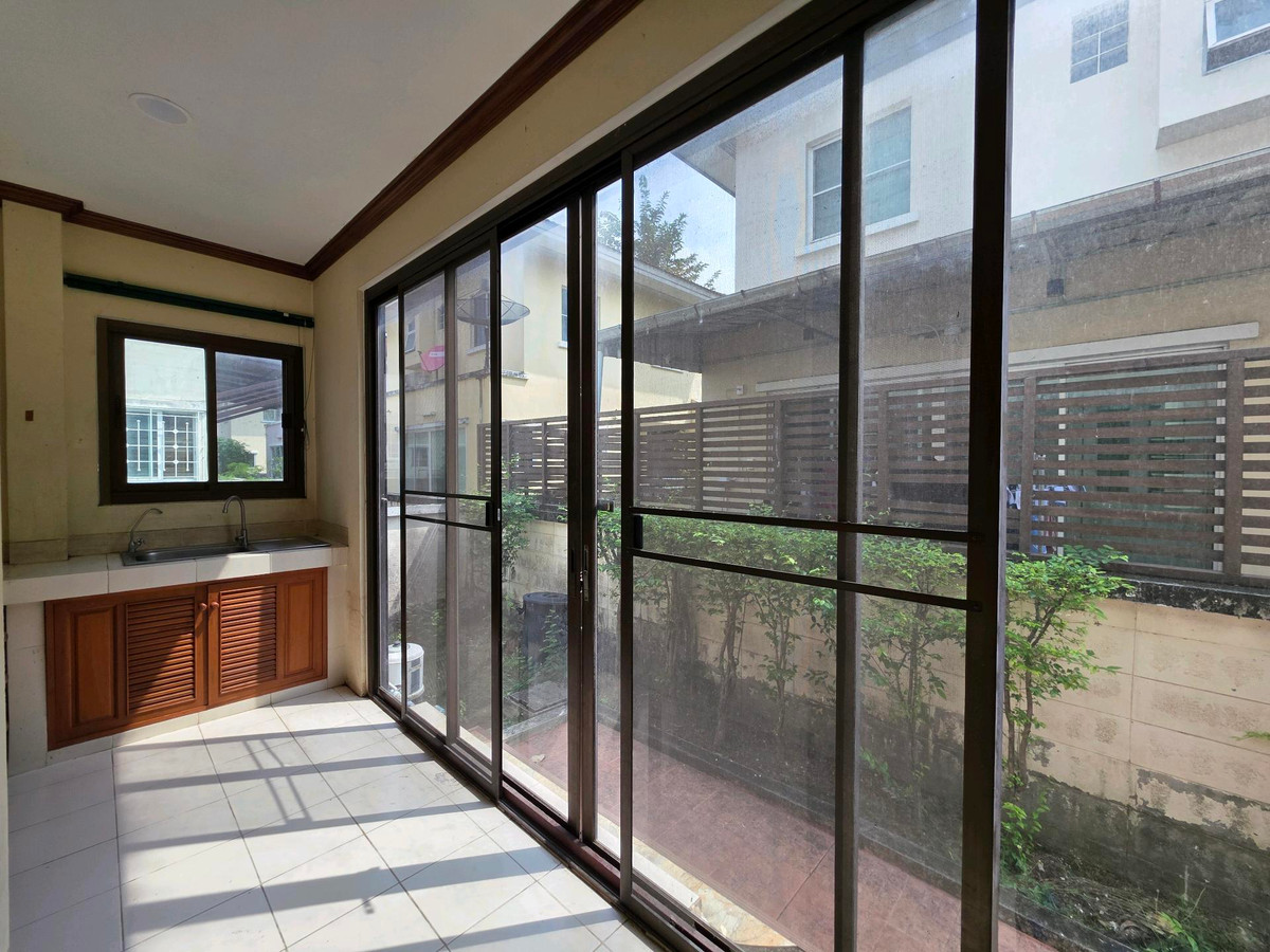 For SaleHousePathum Thani,Rangsit, Thammasat : 2-storey detached house for sale, 55 sq m, Chaiyaphruek Village 2, Tiwanon - Wongwaen, get a corner house, best price.