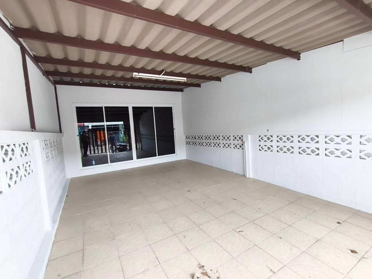 ขายคอนโดศรีราชา แหลมฉบัง บ้านบึง : ขายบ้านทาวน์เฮ้าชั้นเดียวถนน 9 กิโล ใกล้ถนนเส้นหลัก 