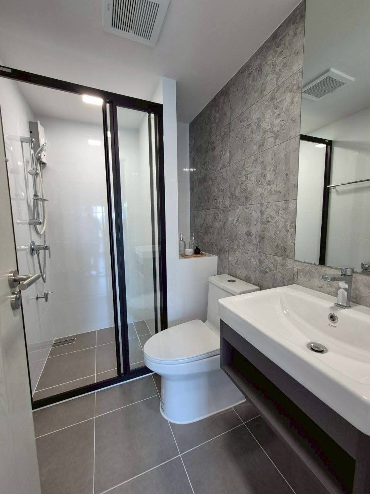 ให้เช่าคอนโดบางนา แบริ่ง ลาซาล : ให้เช่าคอนโด แอทโมซ ทรอปิคานา บางนา ห้องใหม่ เฟอร์ครบ พร้อมอยู่