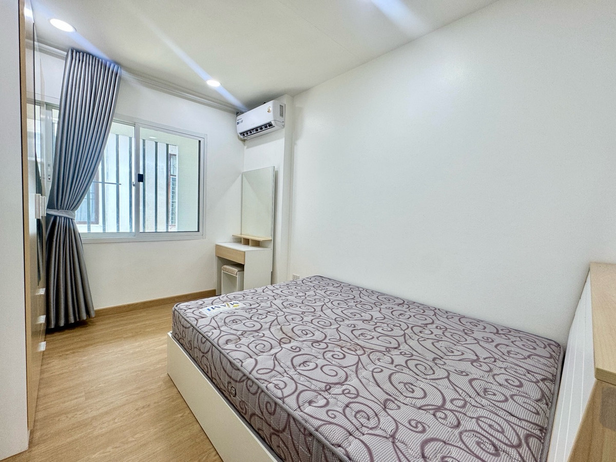 For RentHouseRatchadapisek, Huaikwang, Suttisan : 🌈Townhouse 2 floors, 5Bed 2Bath, Charoen 29, Ratchada 18, Huai Khwang, new house, available, ready to move in🔆