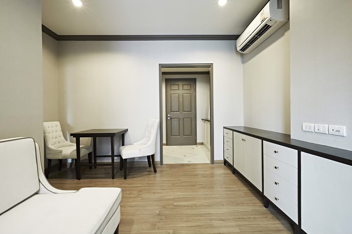 คอนโดสยาม จุฬา สามย่าน : Low rise ในซอย เกษมสันต์ 3 1ห้องนอนห้องใหญ่ 38 sqm