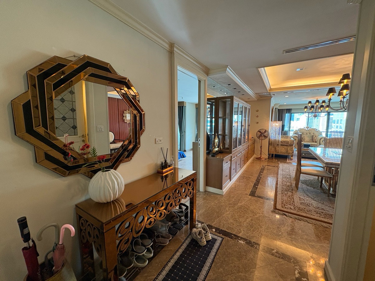 ขายคอนโดสาทร นราธิวาส : 🔥Sell 3BR 4BR+ 1Maid🔥Floor33🔥223sqm🔥29M🔥