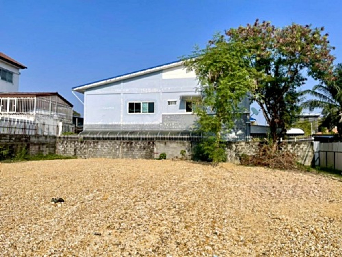 For SaleLandOnnut, Udomsuk : Land for sale, On Nut 17, Intersection 16, very beautiful, already filled, size 201 square wah (N.2060)