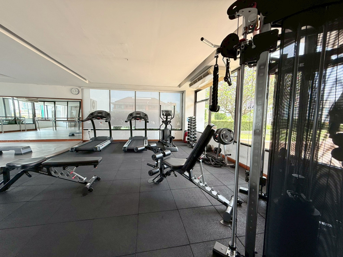 For RentCondoSukhumvit, Asoke, Thonglor : 🎉🌇 Condo for Rent – 4 Bedrooms near BTS Ekkamai | Regent on the Park Sukhumvit 61