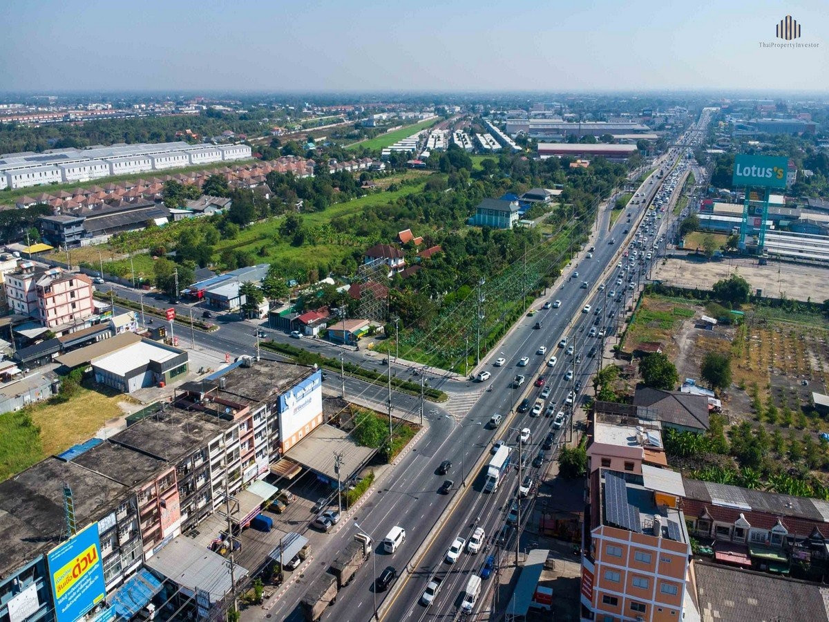 For RentShop HouseMin Buri, Romklao : Prime Commercial Building for Rent – Suwinthawong Main Road (Corner of Soi Sam Wa)