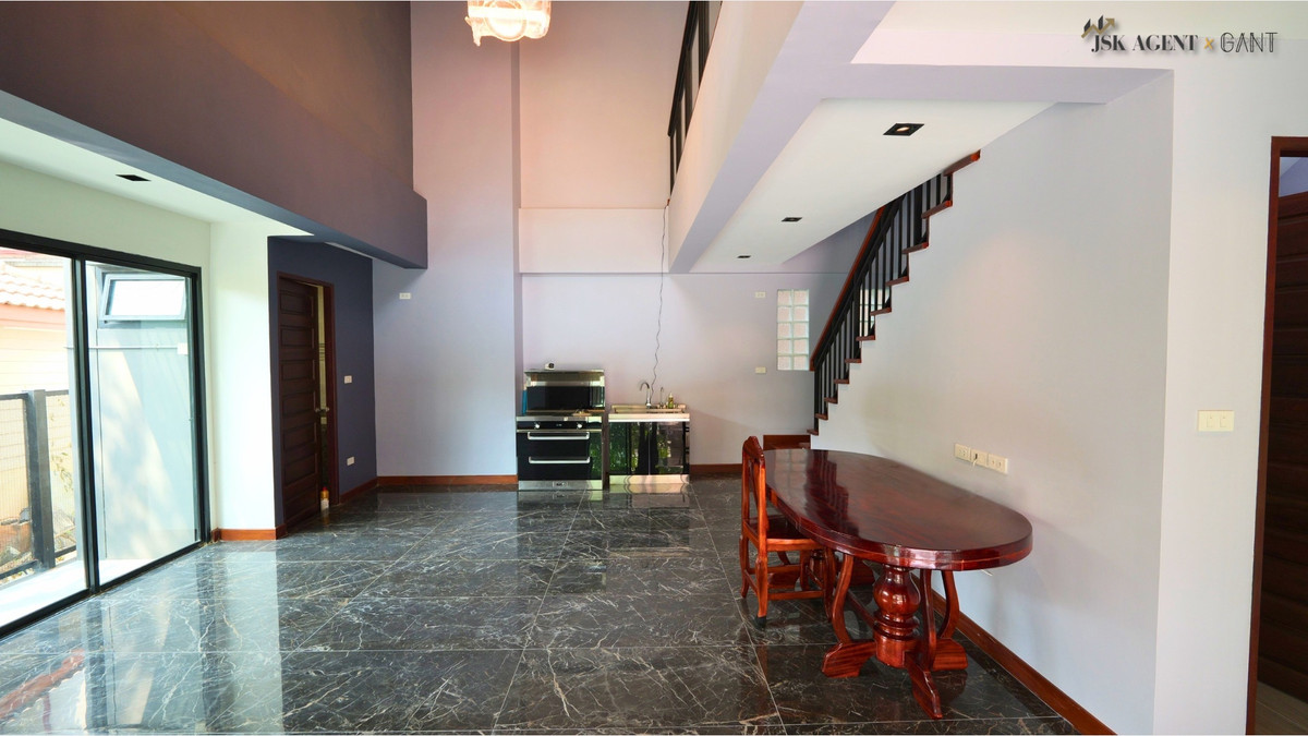 For SaleHome OfficeNonthaburi, Bang Yai, Bangbuathong : 3.5-Story Home Office in Narathip Village, near MRT Saimai Station (Gant-351)