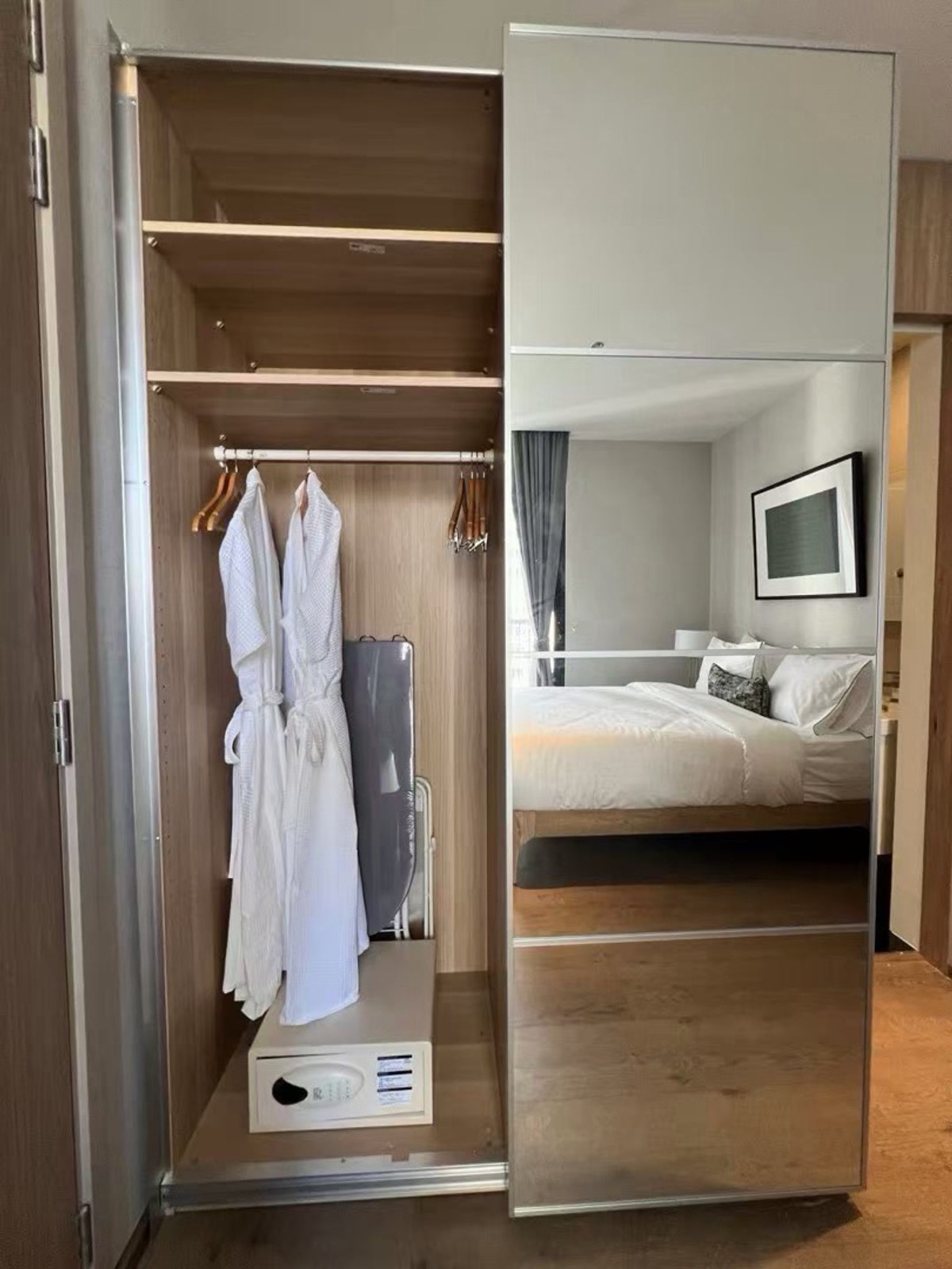 For RentCondoSukhumvit, Asoke, Thonglor : Park24 for rent, 1 bedroom, 13th floor, Building 6, ready to move in.