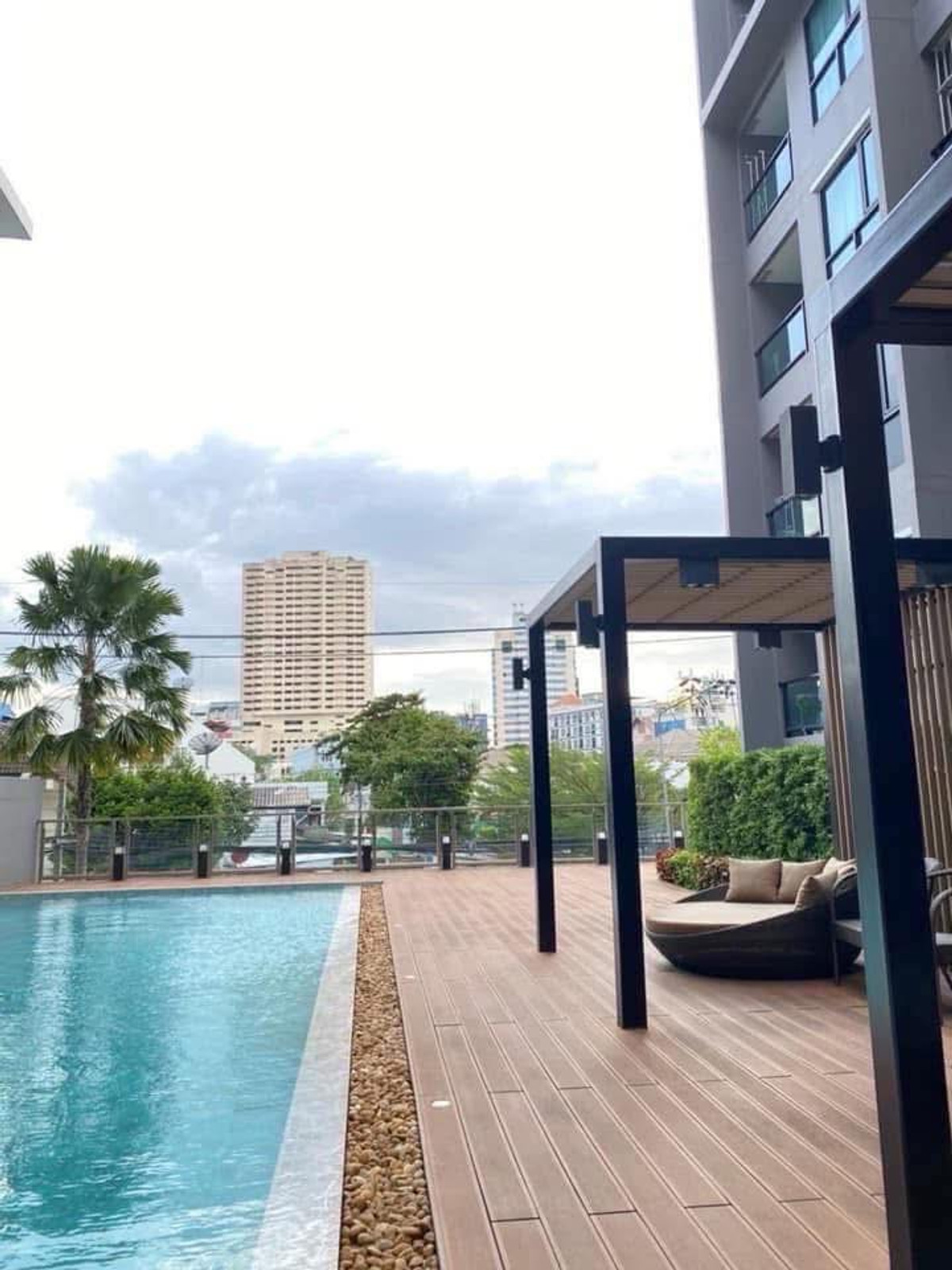 ให้เช่าคอนโดรัชดา ห้วยขวาง : E257 🎉300369 ให้เช่าคอนโดThe Cube Premium Ratchada 32