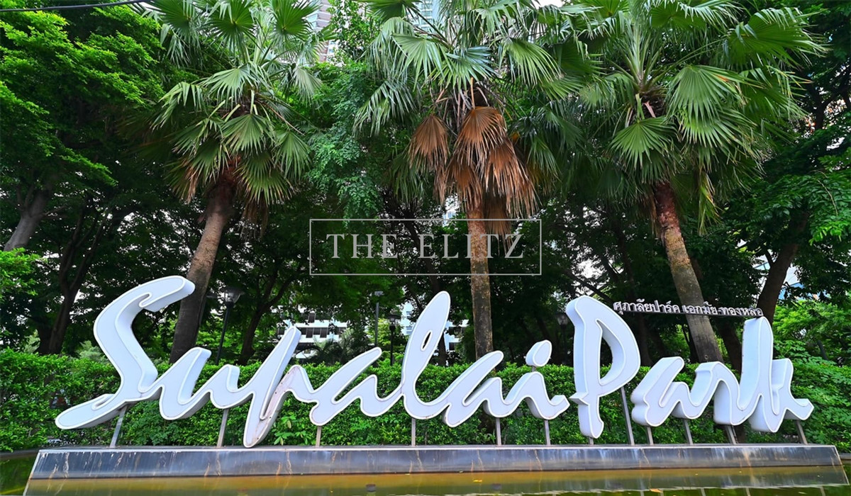 For SaleCondoRama9, Petchburi, RCA : ✨ The perfect balance of convenience and peace Supalai Park Ekkamai–Thonglor Surrounded by city lifestyle but still maintains privacy Suitable for both relaxation and living.