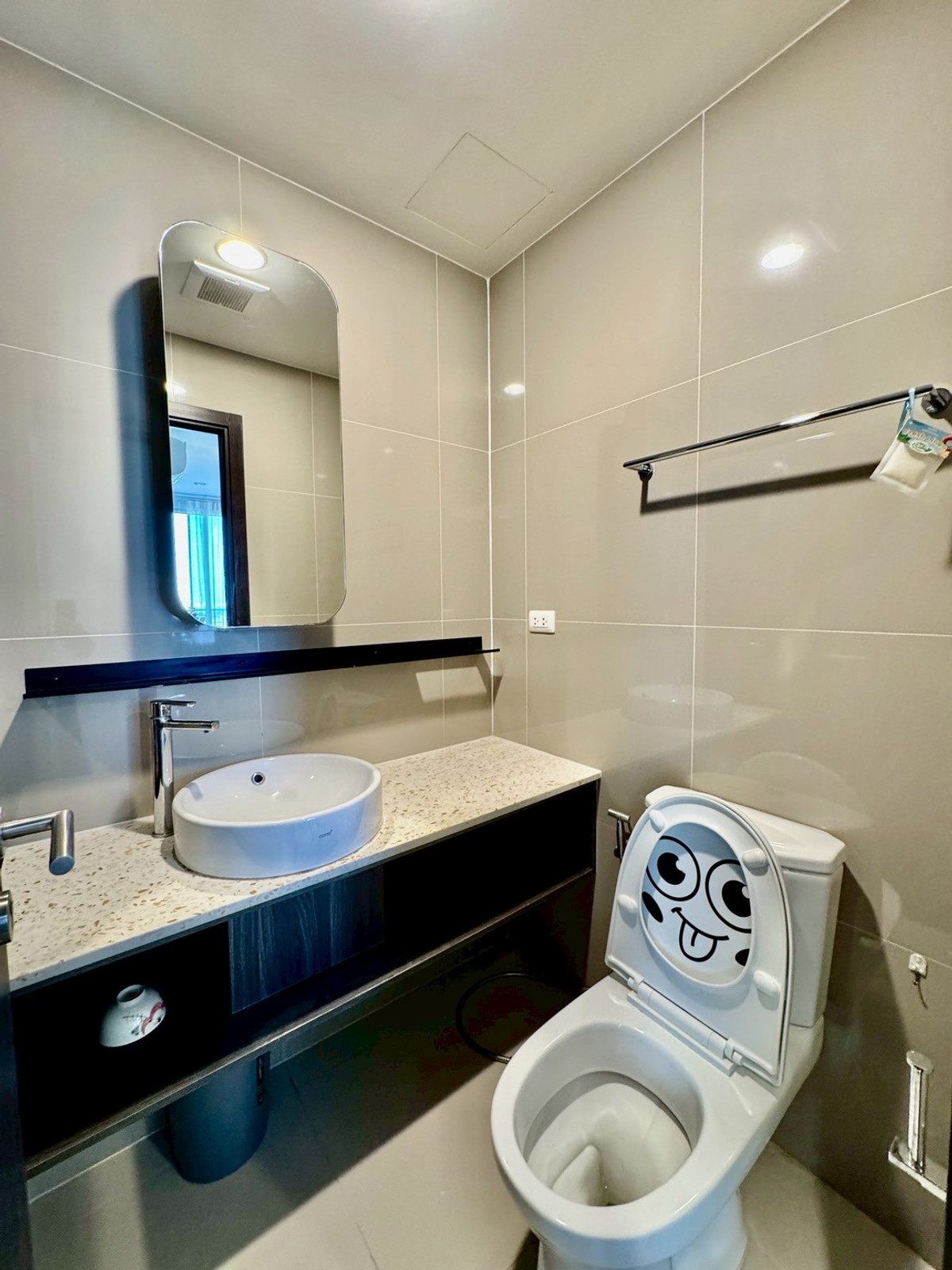 ให้เช่าคอนโดรัชดา ห้วยขวาง : ให้เช่า XT HauiKwang 2 bedroom - Available for Rent