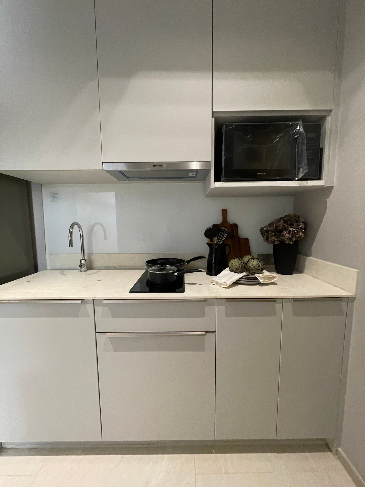 ขายคอนโดสีลม ศาลาแดง บางรัก : [THE PEAK OF SILOM] ASHTON SILOM – Rare 2BR Unit | ชั้น 32 วิวขอบฟ้า ประสบการณ์อยู่คอนโดที่เหมือนอยู่บ้าน 