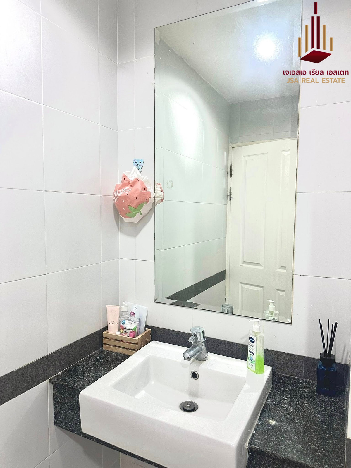 For SaleCondoRama9, Petchburi, RCA : ✨ For Sale: A Space Asoke - Ratchada Condo ✨ 💰 Only 2,370,000 THB