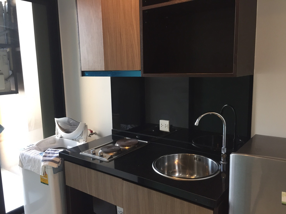 ขายคอนโดบางนา แบริ่ง ลาซาล : ปล่อยขายห้องคอนโด The Gallery ชั้นที่ 16 ขนาด 29.64 ตรม. ใกล้ BTS แบริ่ง