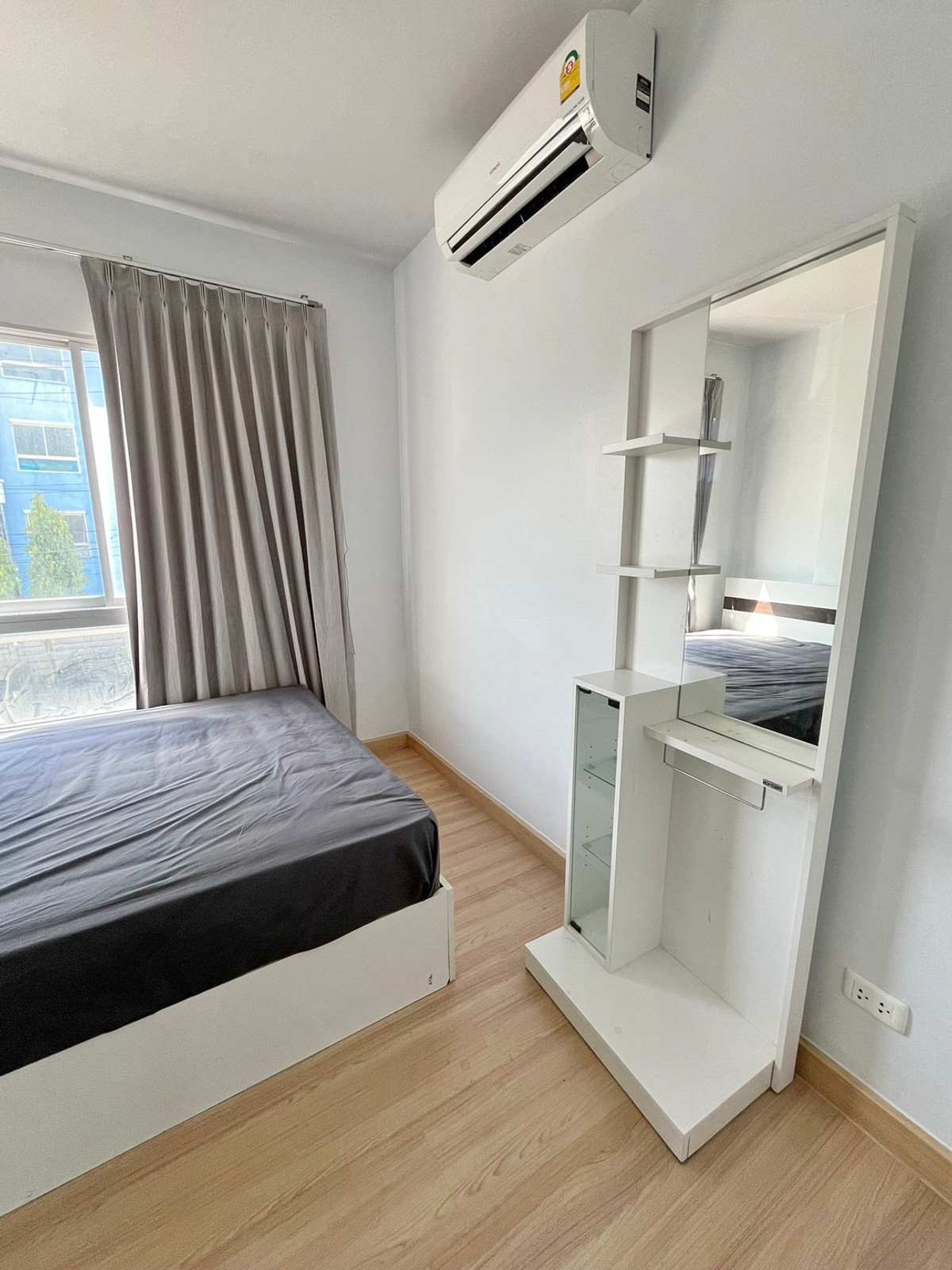 ให้เช่าคอนโดแจ้งวัฒนะ เมืองทอง : ให้เช่า The Kith ติวานนทร์  ใกล้ : รถไฟฟ้า MRT ส่วนต่อขยาย (สวยสีชมพู สถานีปากเกร็ด)