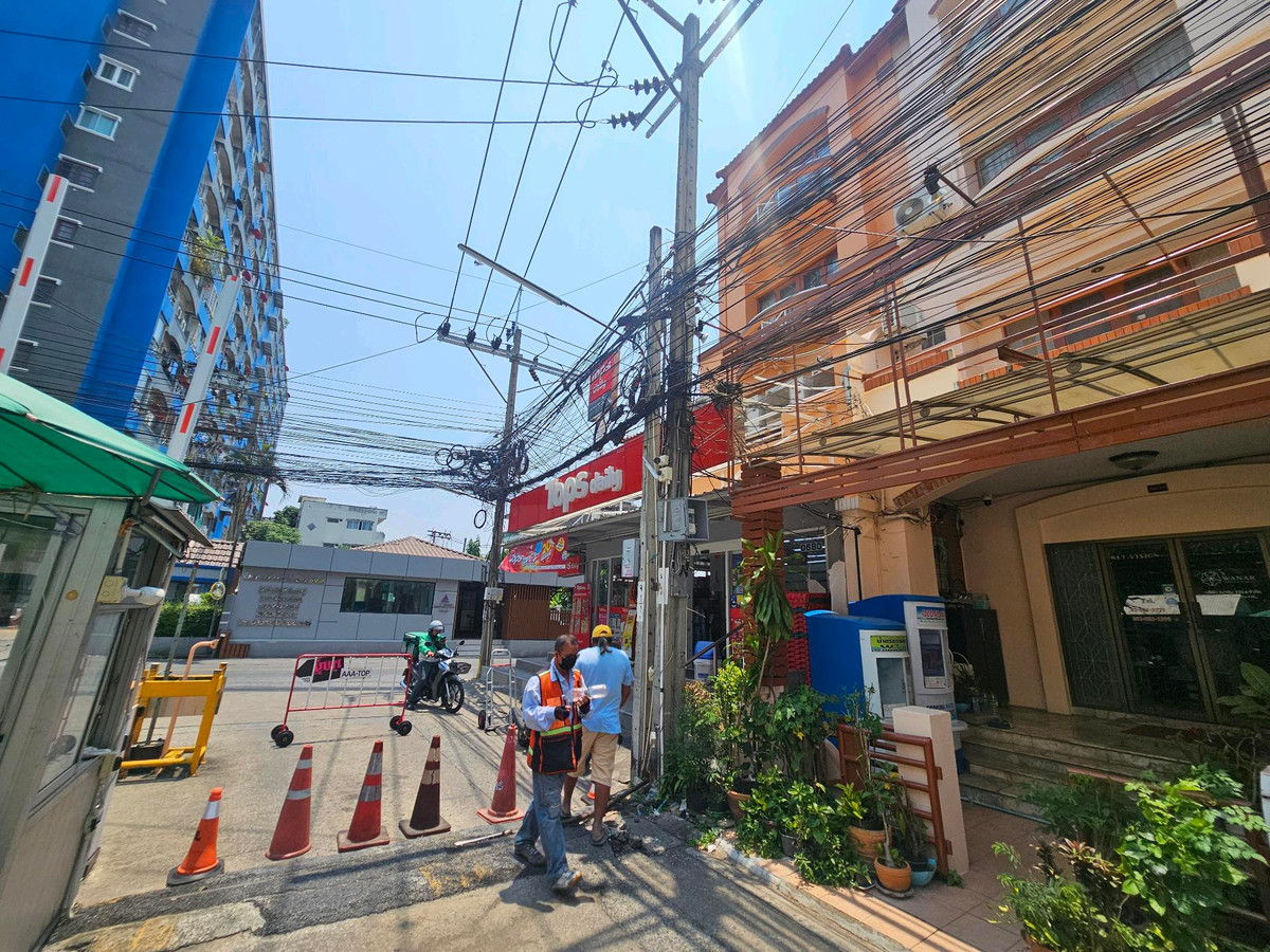 ให้เช่าอาคารพาณิชย์โชคชัย4 ลาดพร้าว71 : 📍ลาดพร้าว87แหล่งชุมชน เหมาะเปิดกิจการ+พักอาศัย ข้างตึกขึ้นป้ายโปรโมทคนเห็นเพียบ