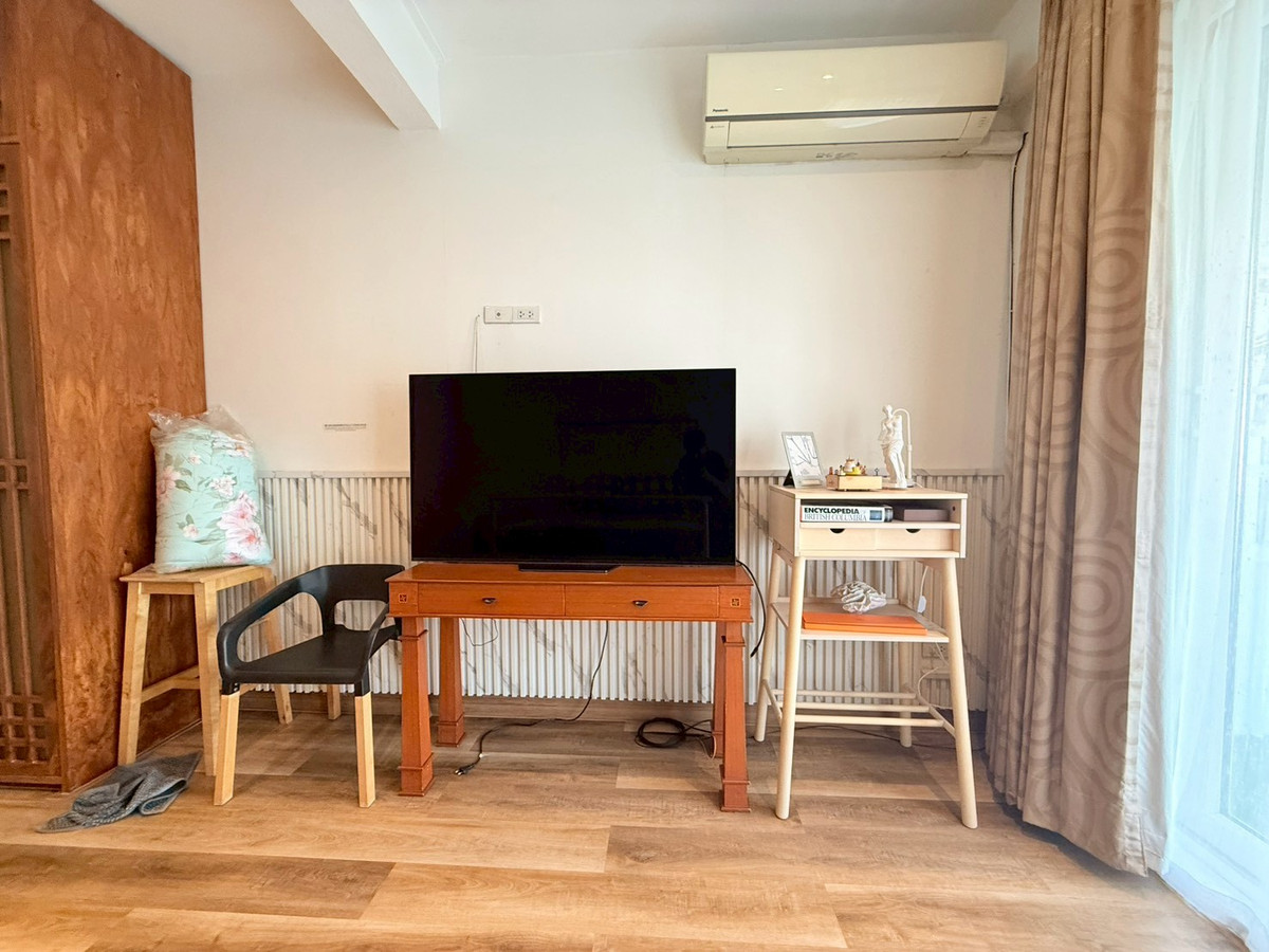 For RentTownhomeSathorn, Narathiwat : 🏡✨ Townhouse for rent, Sathorn Soi 9, cute style with rooftop terrace to sit and chill ✨🏡