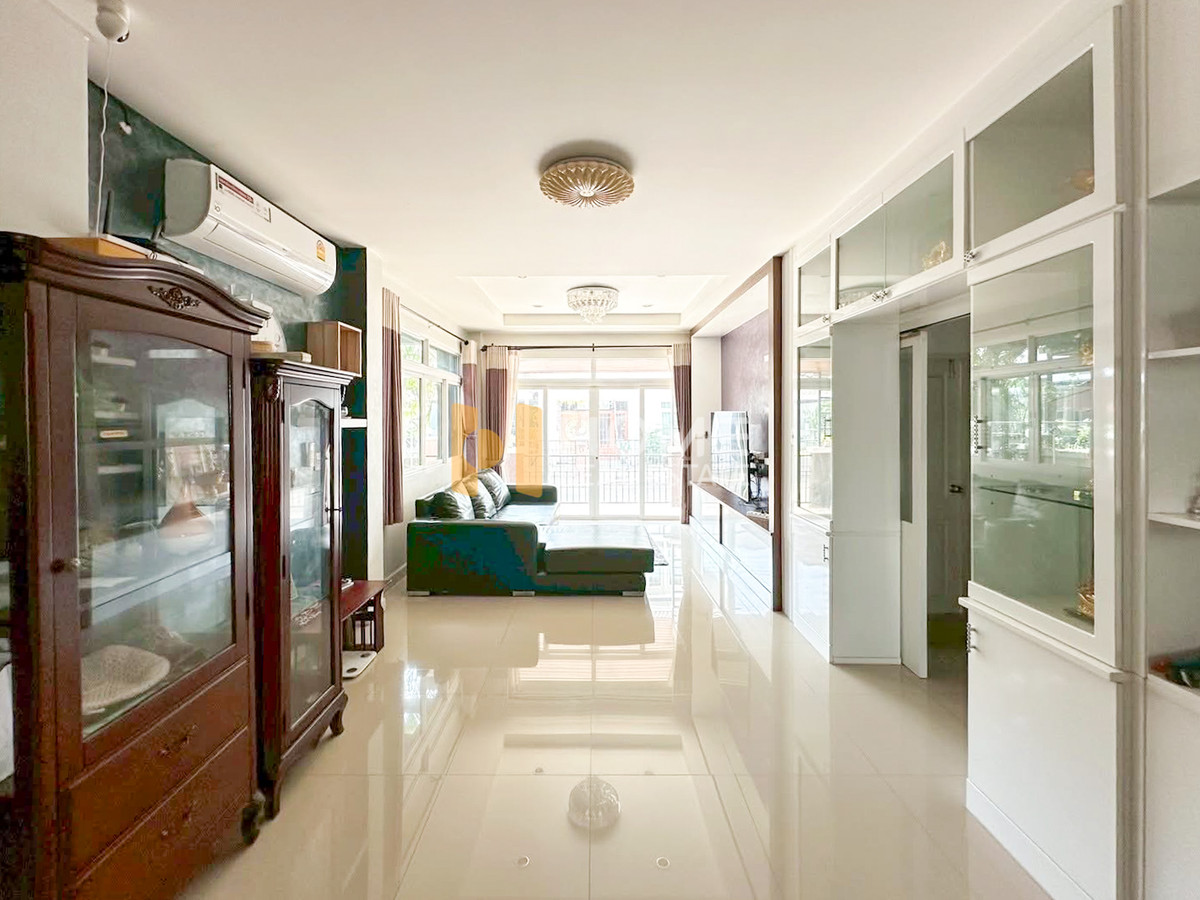 For SaleHouseSriracha Laem Chabang Ban Bueng : The Living Sriracha / 3 bedrooms (for sale), The Living Sriracha / 3 Bedrooms (FOR SALE) YEAN161