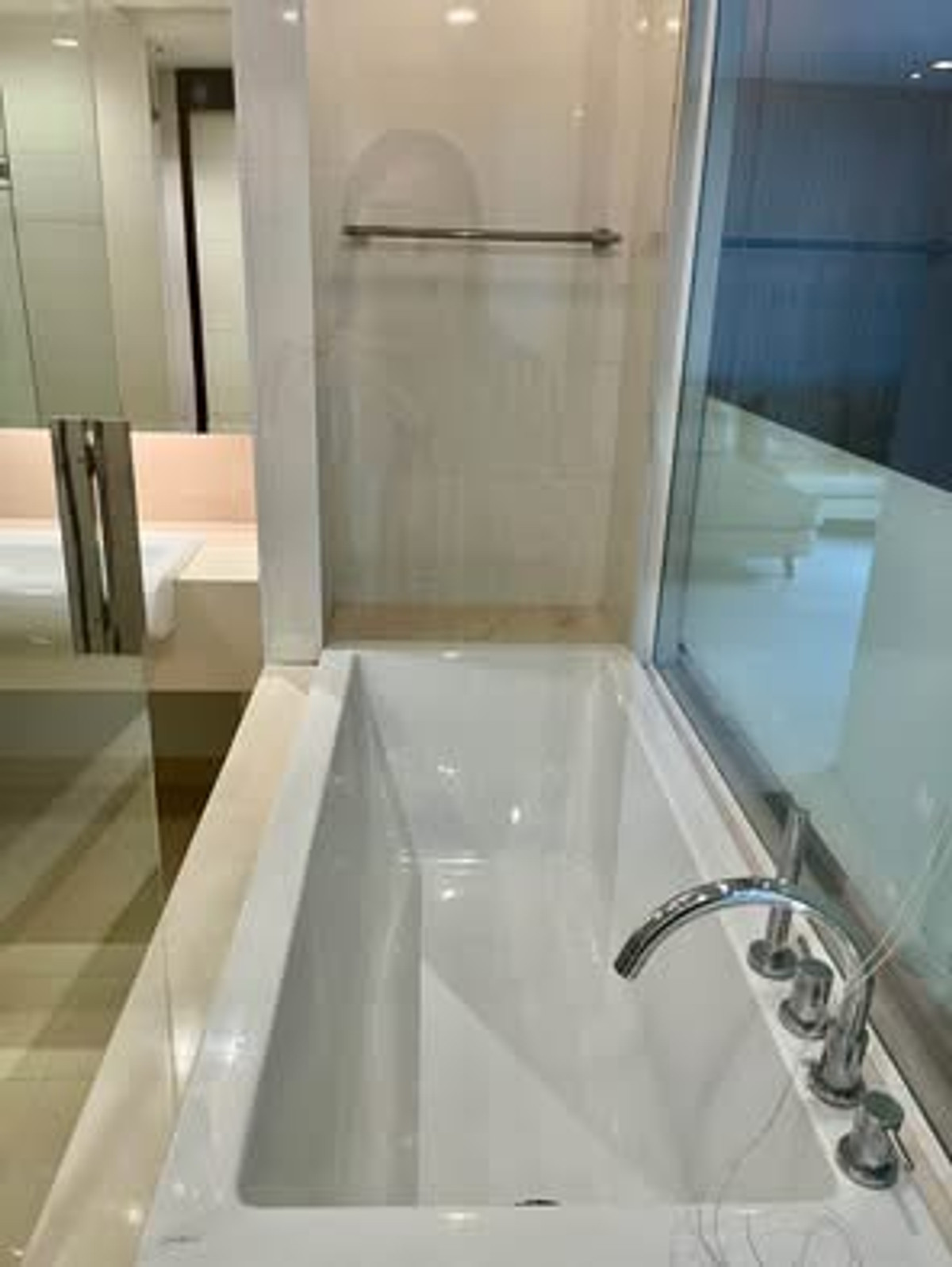 ให้เช่าคอนโดขอนแก่น : ให้เช่าเดสตินี่ คอนโด ห้องกว้าง  60 ตรม 