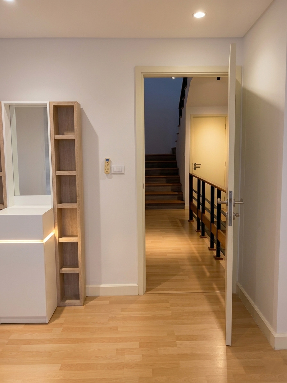 ขายทาวน์โฮมบางซื่อ วงศ์สว่าง เตาปูน : ฟลอร่า วงศ์สว่าง / 3 ห้องนอน (ขาย), Flora Wongsawang / 3 Bedrooms (FOR SALE) BNS048