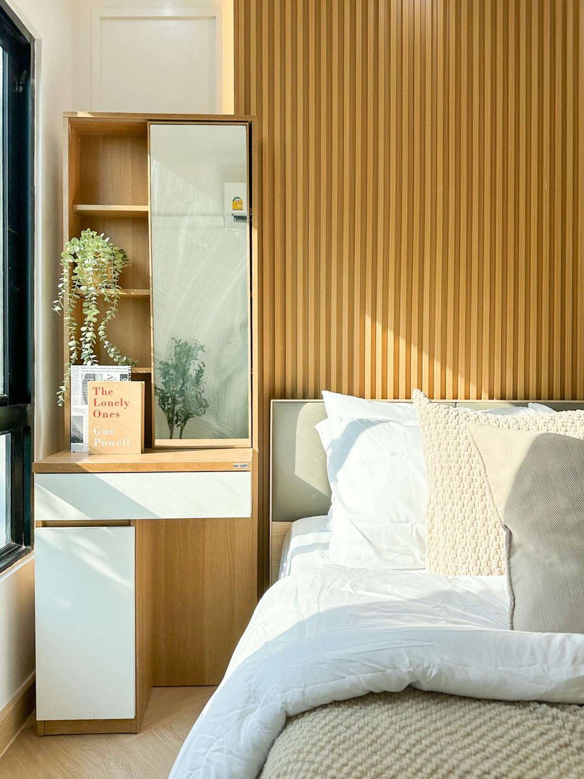 ขายคอนโดบางนา แบริ่ง ลาซาล : 🔥 [HOT DEAL] ลดแรง 2 แสน!  🌟 ขาย iCondo สุขุมวิท 105 (ลาซาล)  🍳 ครัวแยกกั้นกระจก  🎁 เฟอร์ฯ ใหม่ครบพร้อมอยู่ !