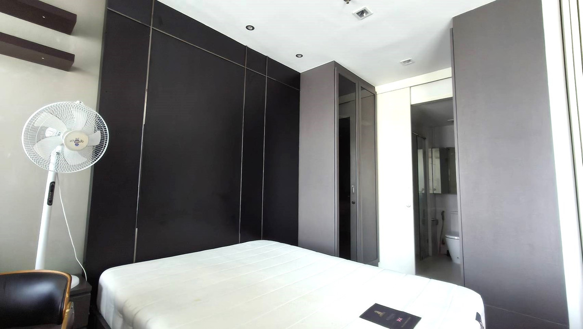 For RentCondoSathorn, Narathiwat : Nara9, 39 sq m, 31st floor, 1 bedroom, 1 bathroom, BTS Chong Nonsi.