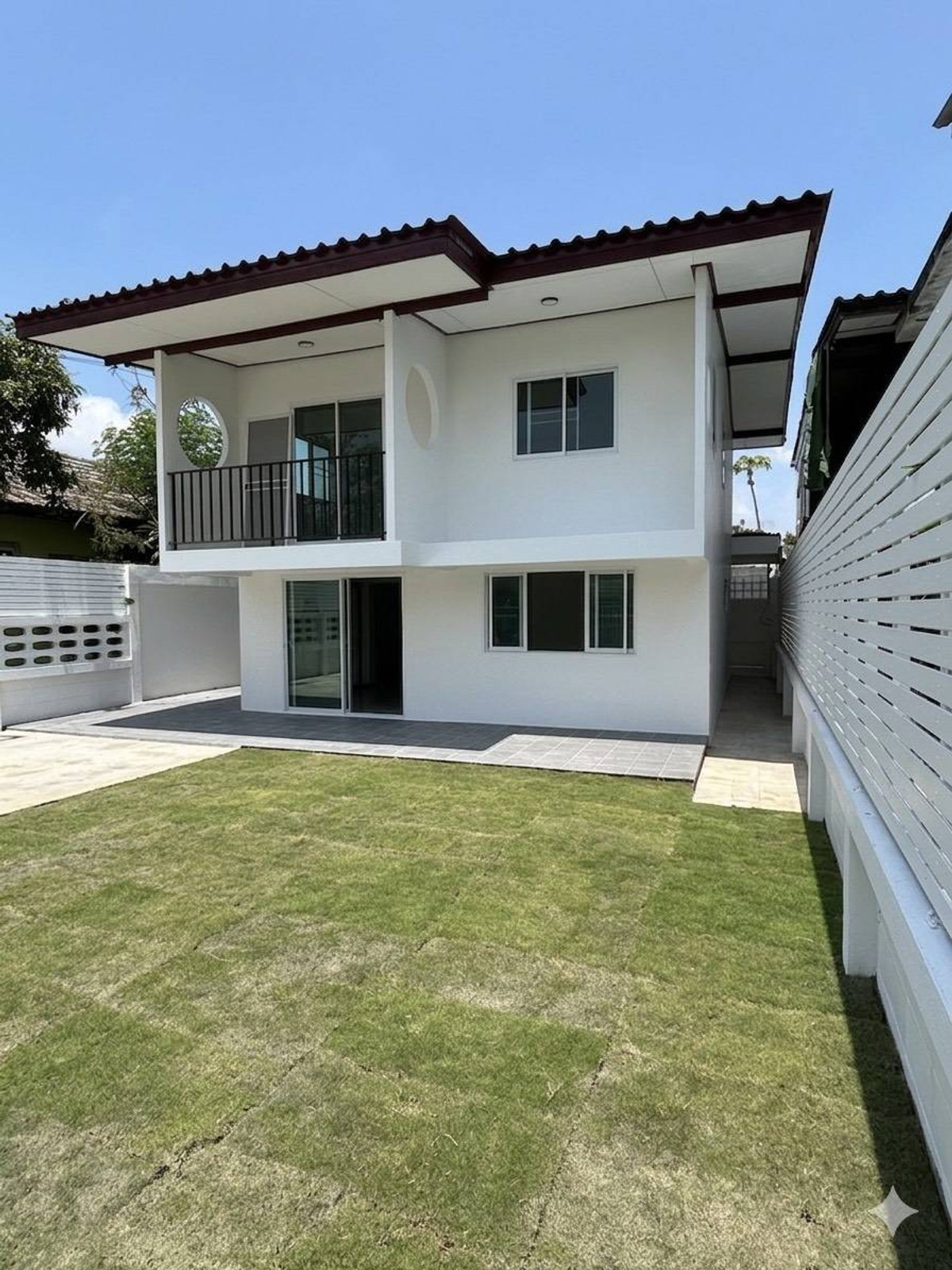 For SaleHouseSamut Prakan,Samrong : House for sale opposite the Naval Academy, Samut Prakan.