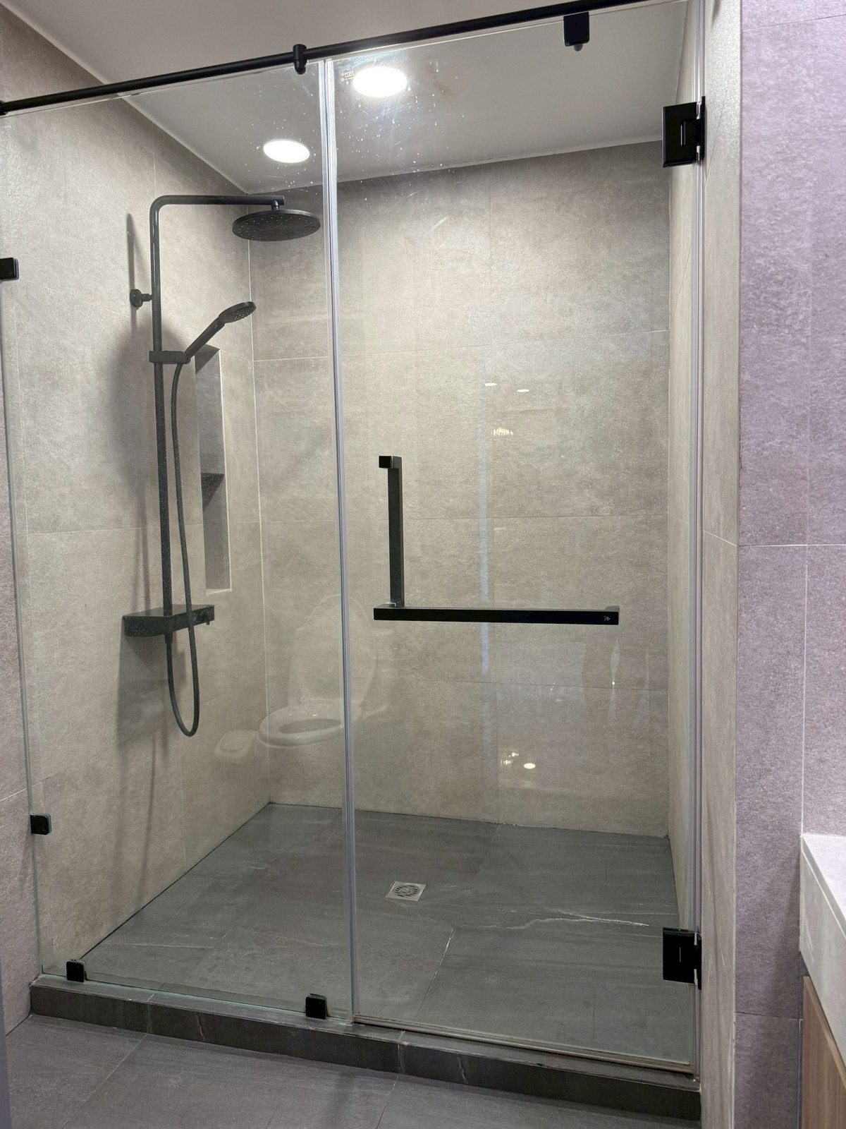 For RentCondoWitthayu, Chidlom, Langsuan, Ploenchit : # E362🎉030469 Condo for Rent: The Rajdamri Serviced Residence