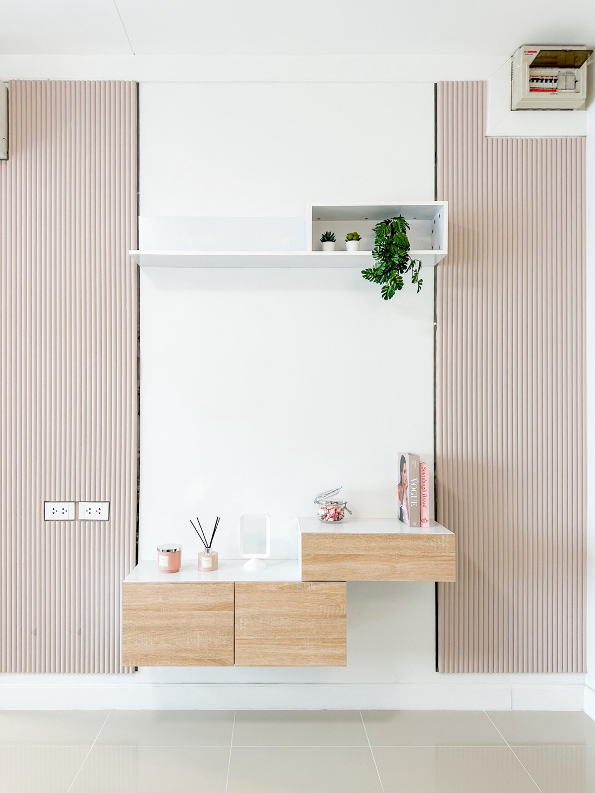 ขายคอนโดโชคชัย4 ลาดพร้าว71 : 📢 เลิกเช่าแล้วมาเป็นเจ้าของ! 🏙️ คอนโด ทำเลทอง ✨ เดอะ ทรี ลาดพร้าว-วังหิน ✨ แต่งใหม่กริ๊บ ห้องอยู่