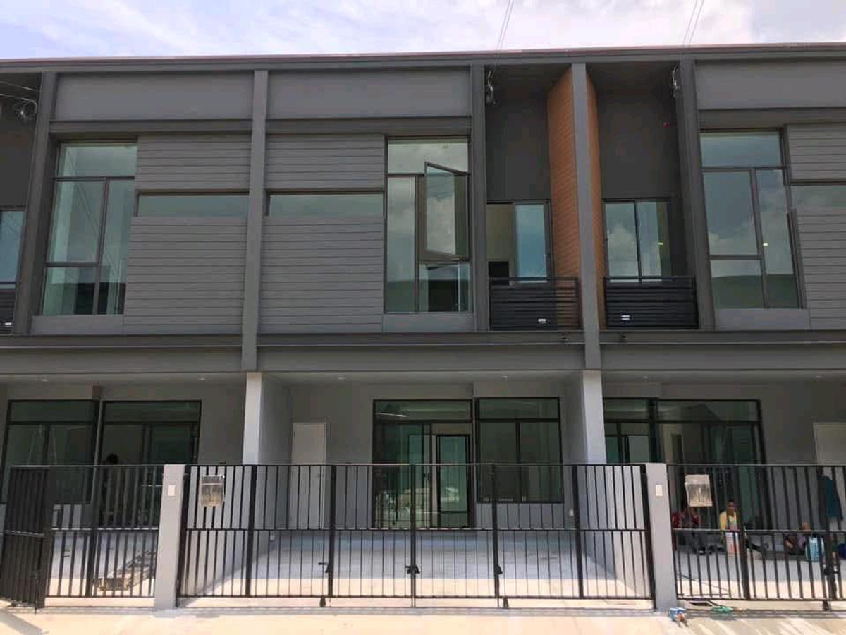 ให้เช่าทาวน์โฮมพัฒนาการ ศรีนครินทร์ : 🏡 ให้เช่า Verve พระราม 9 – กรุงเทพกรีฑา | หน้าสวน หลังไม่ชนใคร 
✅ยินดีรับชาวต่างชาติ
